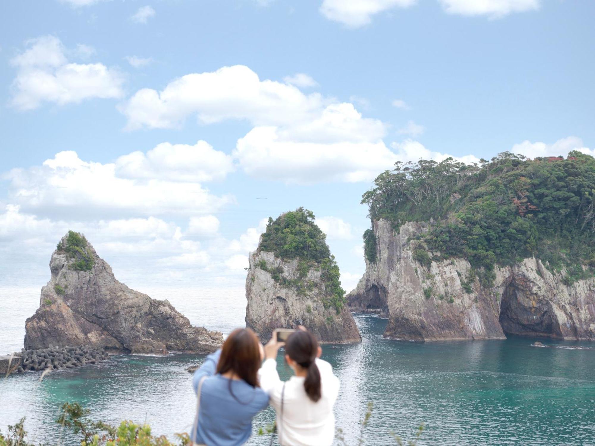 Kumano-Bettei Nakanoshima Натікацуура Екстер'єр фото